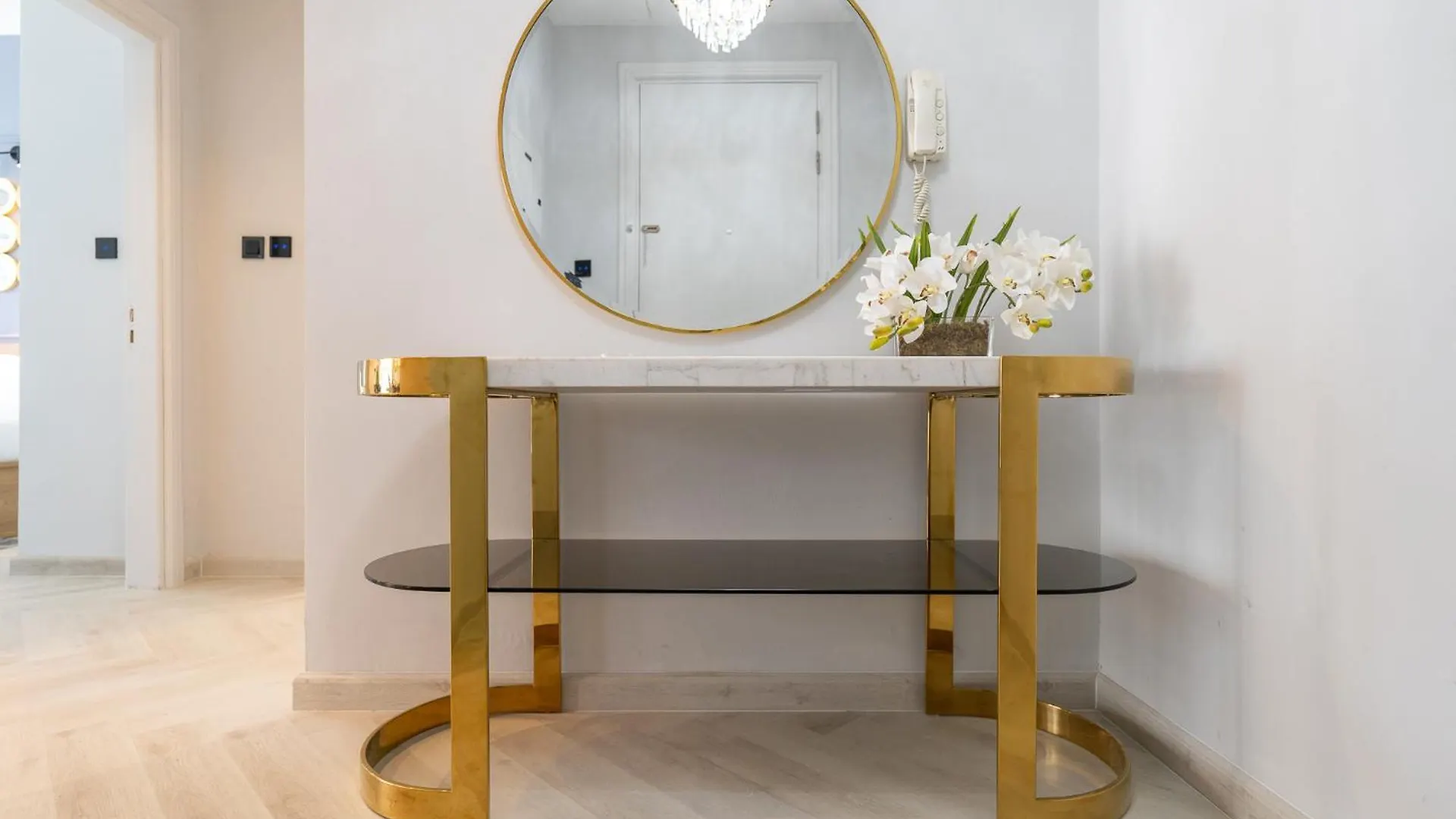 Simple Yet Special 1 Bed For 2 In Mayfair Tower Business Bay Apartman Dubaj
