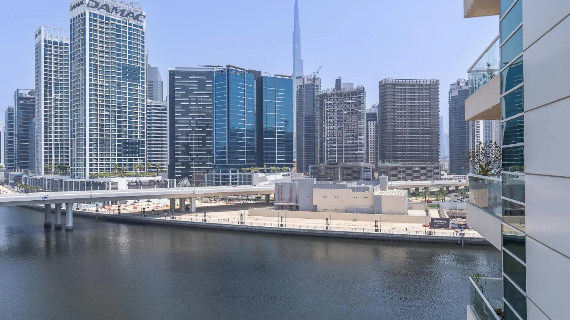 Simple Yet Special 1 Bed For 2 In Mayfair Tower Business Bay Apartman Dubaj