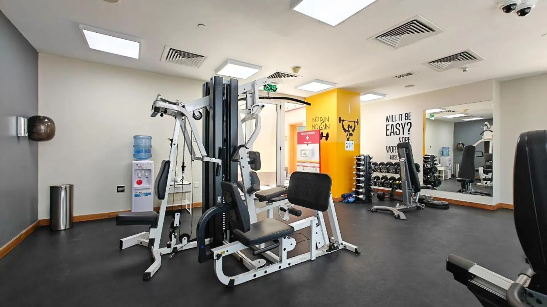Simple Yet Special 1 Bed For 2 In Mayfair Tower Business Bay Apartman Dubaj 0*,  Egyesült Arab Emírségek
