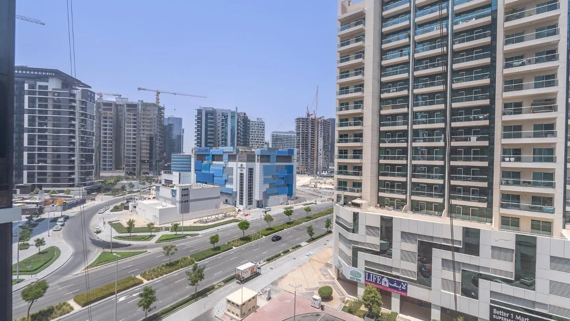 Simple Yet Special 1 Bed For 2 In Mayfair Tower Business Bay Apartman Dubaj