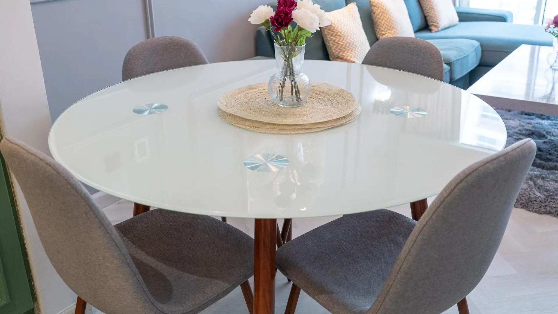 Simple Yet Special 1 Bed For 2 In Mayfair Tower Business Bay Apartman Dubaj 0*,