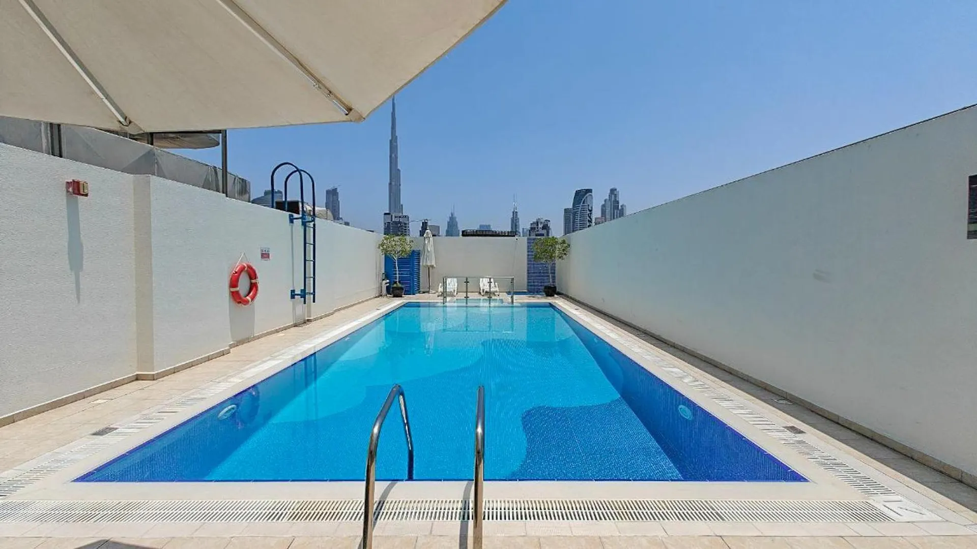 Simple Yet Special 1 Bed For 2 In Mayfair Tower Business Bay Apartman Dubaj