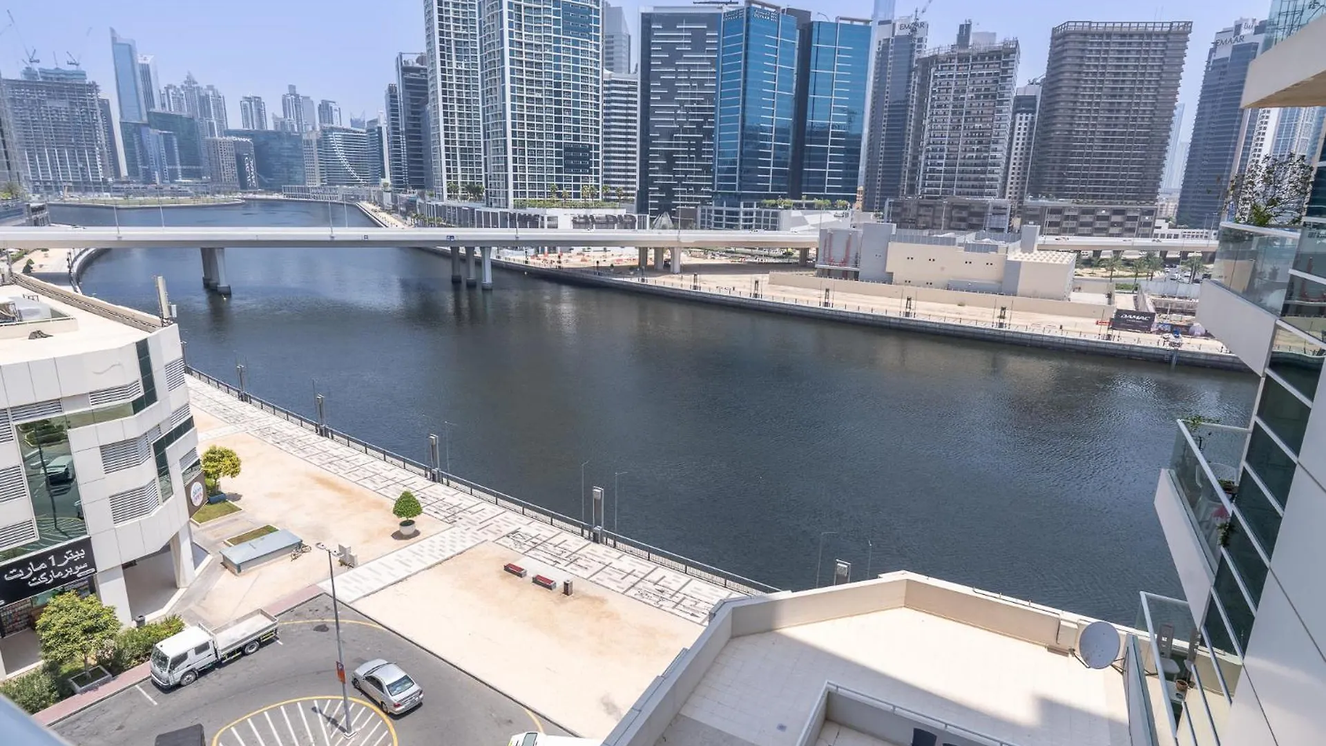 Simple Yet Special 1 Bed For 2 In Mayfair Tower Business Bay Apartman Dubaj