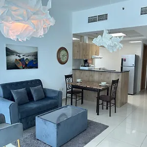 Golden Vacation Homes Continental Tower Marina Dubaj