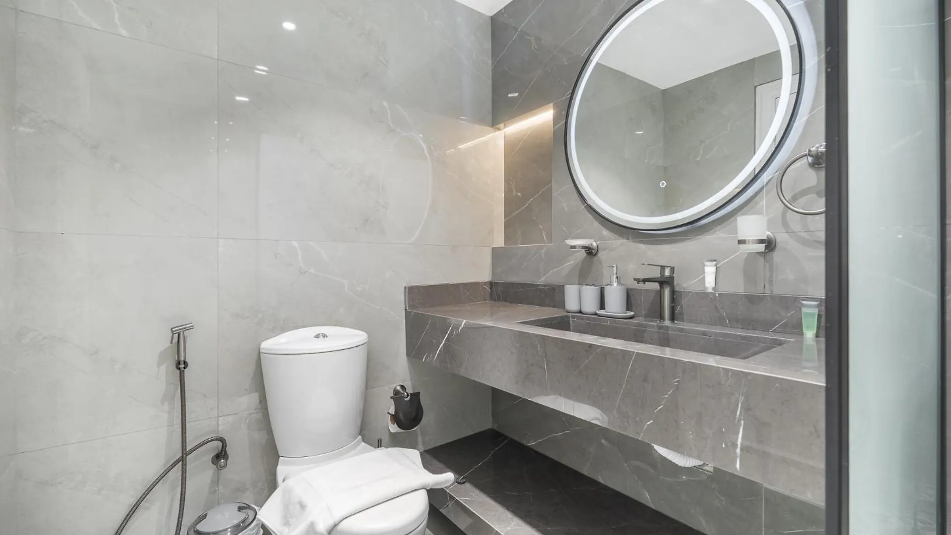 Simple Yet Special 1 Bed For 2 In Mayfair Tower Business Bay Apartment Dubai United Arab Emirates
