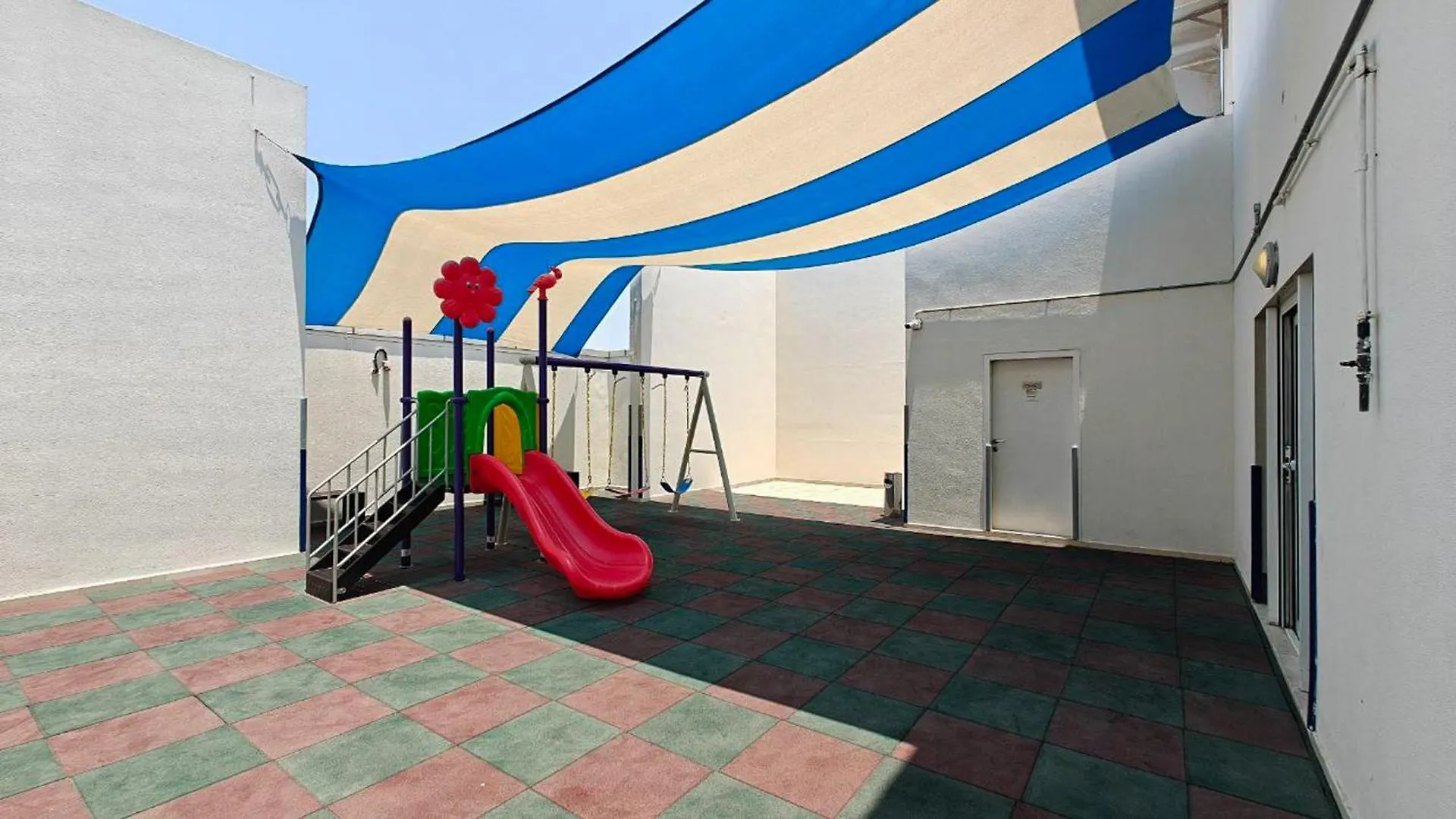Simple Yet Special 1 Bed For 2 In Mayfair Tower Business Bay Apartment Dubai